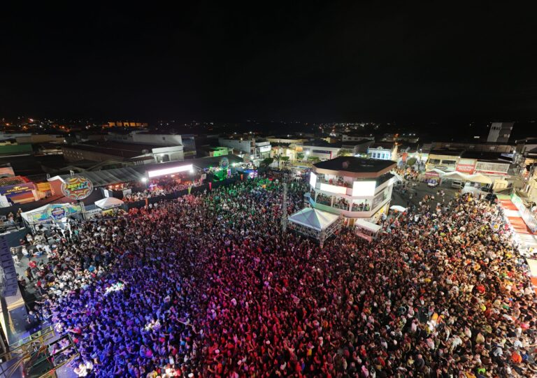 Sertão Folia 2025 estreia novo formato e sucesso toma conta de Tucano